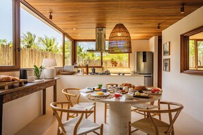 Family Villa | Breakfast meal | Free daily continental breakfast