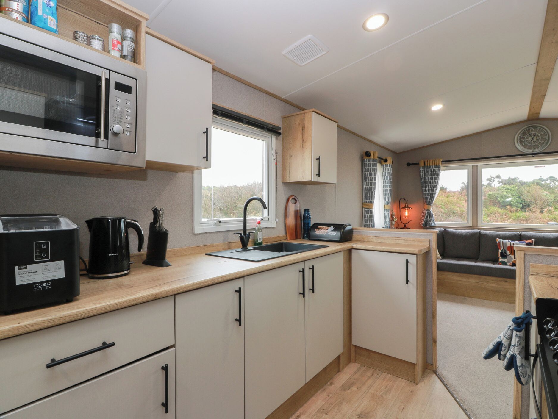 مستلزمات طهي/أطباق/أوعية