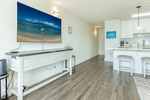 Condo, 1 Bedroom | Interior