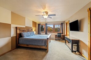 3 Schlafzimmer, Schreibtisch, Internetzugang, Bettwäsche