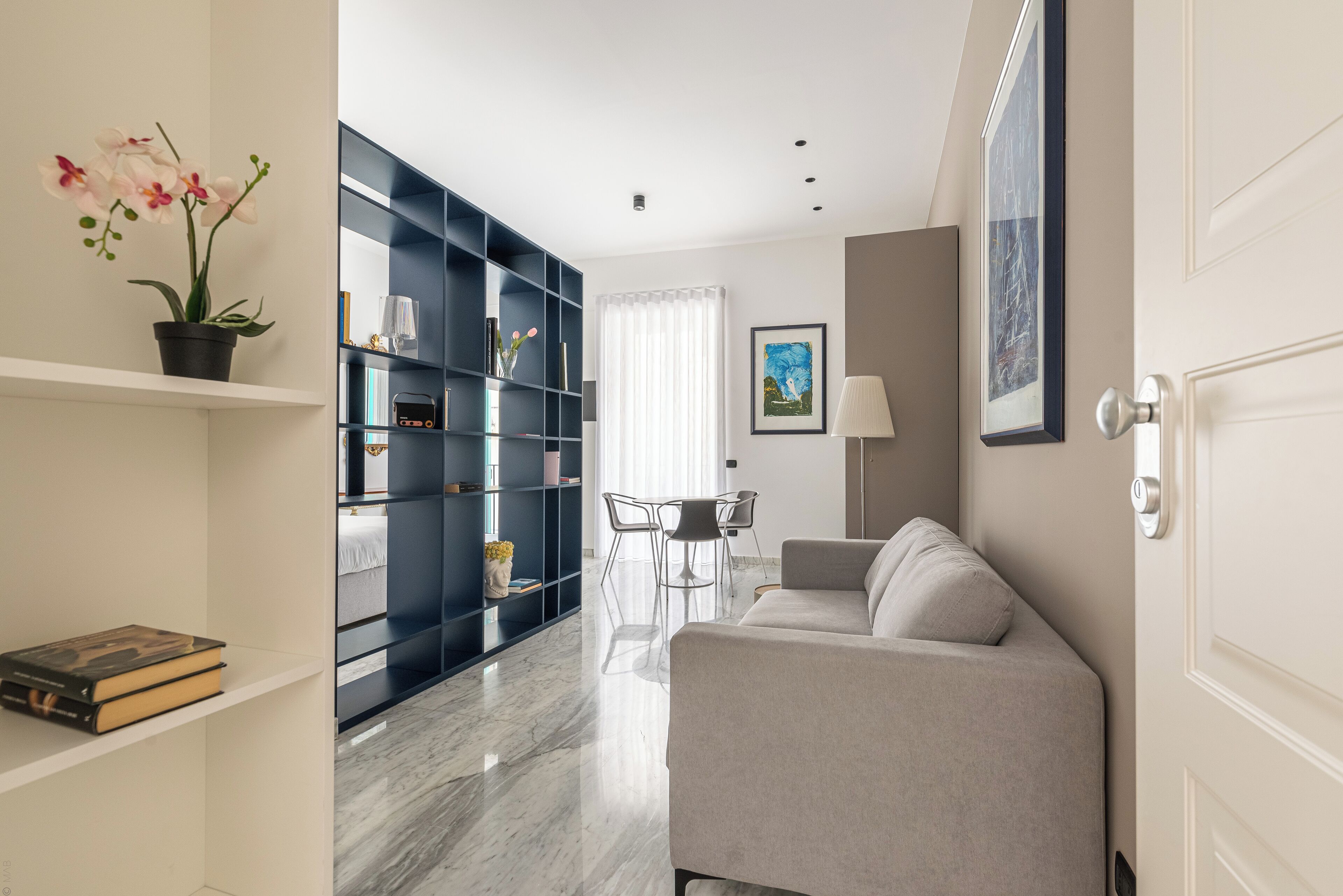 Apartemen Basic, 1 Tempat Tidur Queen dengan tempat tidur Sofa, balkon | Area keluarga | Televisi 30-inci dengan saluran TV satelit