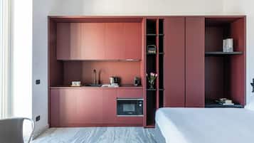 Apartemen Klasik, 1 Tempat Tidur Queen dengan tempat tidur Sofa, balkon | Dapur pribadi | Lemari es, microwave, kompor, dan mesin espresso