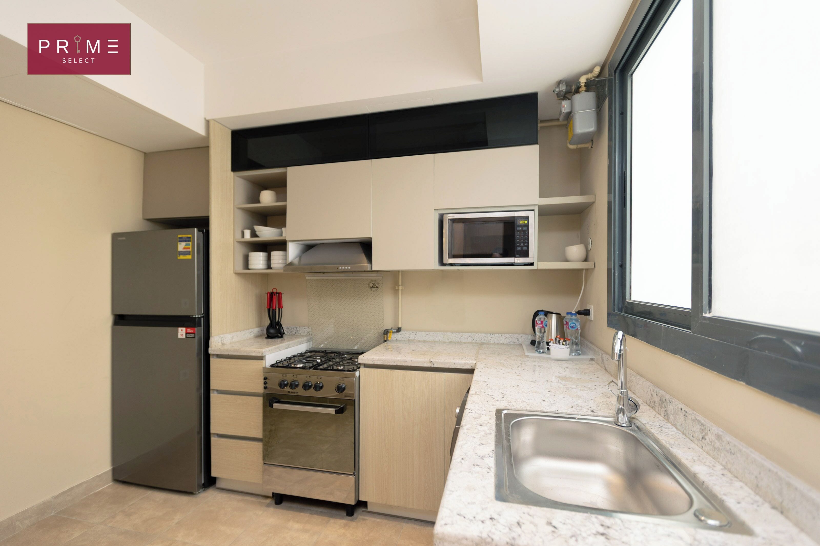 Standard Apartment, 2 Bedrooms | Private kitchen | Fridge, microwave, stovetop, cookware/dishes/utensils