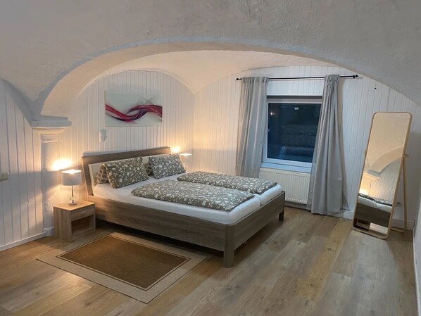 3 bedrooms, iron/ironing board, WiFi, bed sheets - Apartment 'Gemütliche in Oberbayern' with Wi-Fi (Prutting)