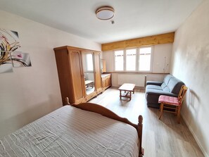 4 Schlafzimmer, Internetzugang, Bettwäsche