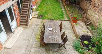 Maison cosy 6-8 personnes, proche Strasbourg, au calme, jardin, ping-pong, poule