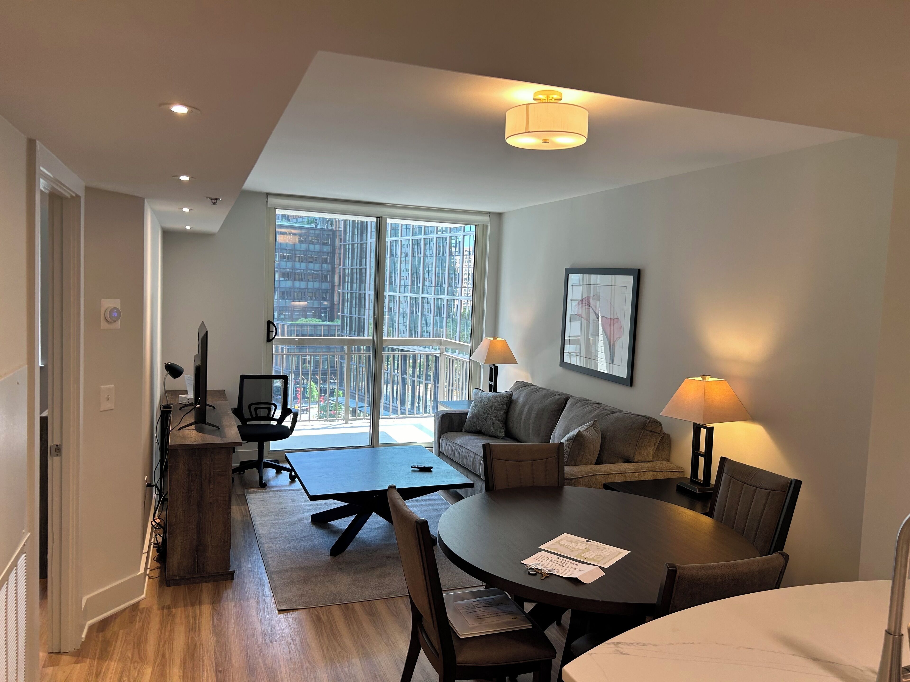 المنشأة من الداخل