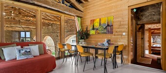 Farmhouse 'Gîte De La Ferme Des Bourettes' with Shared Terrace, Shared Garden and Wi-Fi