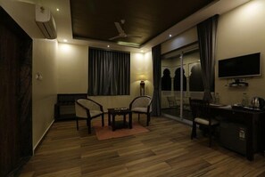 Luxury Room | Desk, iron/ironing board, free WiFi - The Byke The Sanctuary Heritage (Kumbhalgarh)