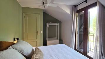 Apartamento panorámico, balcón, vistas a la montaña | Wifi gratis