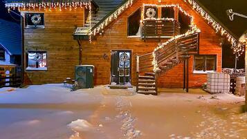 المنشأة من الخارج