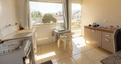 Apto c Varanda Garagem e Vista das Montanhas