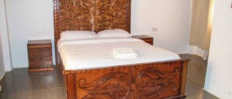 Standard Single Room | Free WiFi, bed sheets