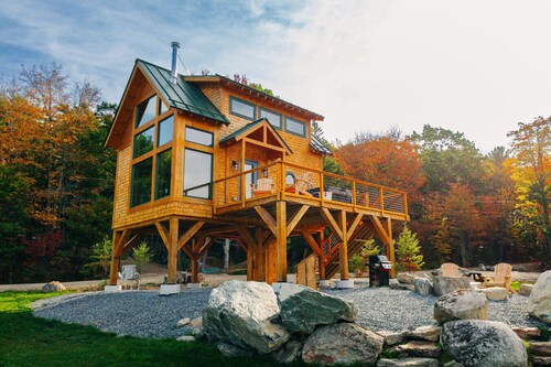 treehouse in Downeast Acadia Region of Maine