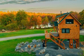 Exterior - treehouse in Downeast Acadia Region of Maine (Ellsworth)