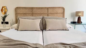 Habitación familiar | Escritorio, wifi gratis, accesible en silla de ruedas