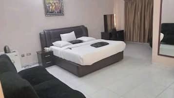 Desk, laptop workspace, free WiFi