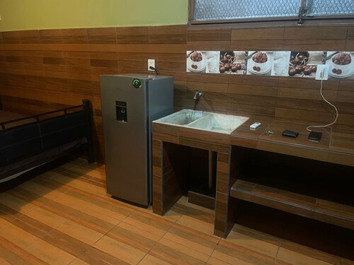 Quiet and centrally located rustic style room