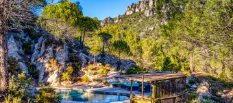 Le Sabel - Blue Room B&B with Mountain View, Shared Pool