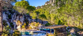 Le Sabel - Blue Room B&B with Mountain View and Shared Pool