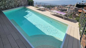 Piscina all'aperto