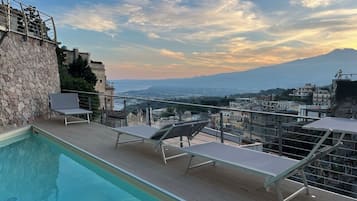 Piscina all'aperto