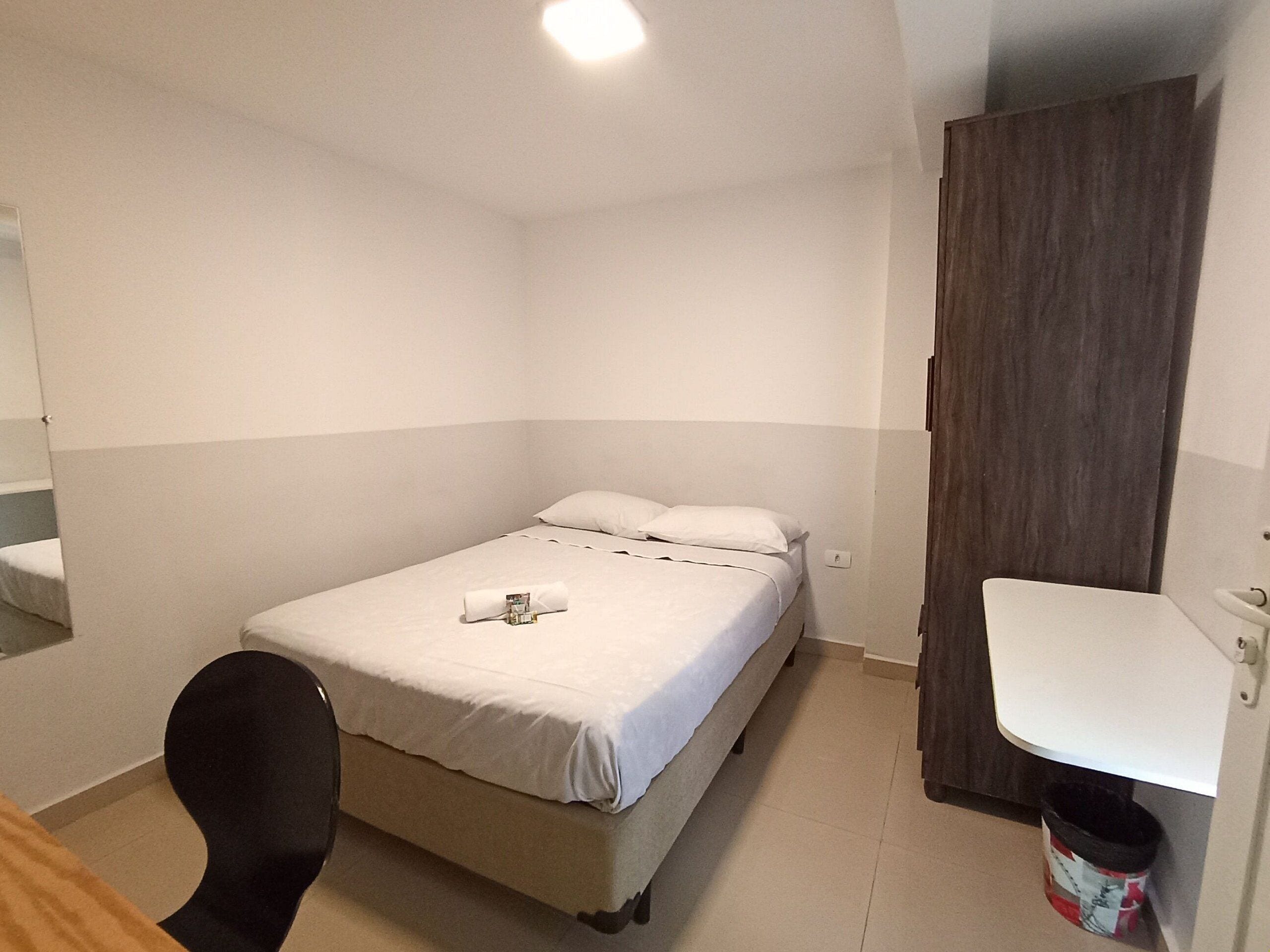 Suite | Iron/ironing board, free WiFi