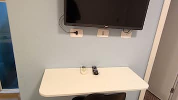 Eenvoudige driepersoonskamer | Interieur