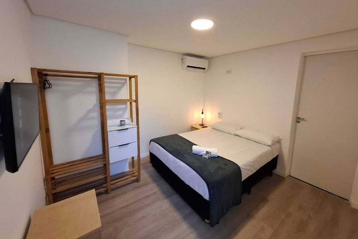 Suite | Iron/ironing board, free WiFi