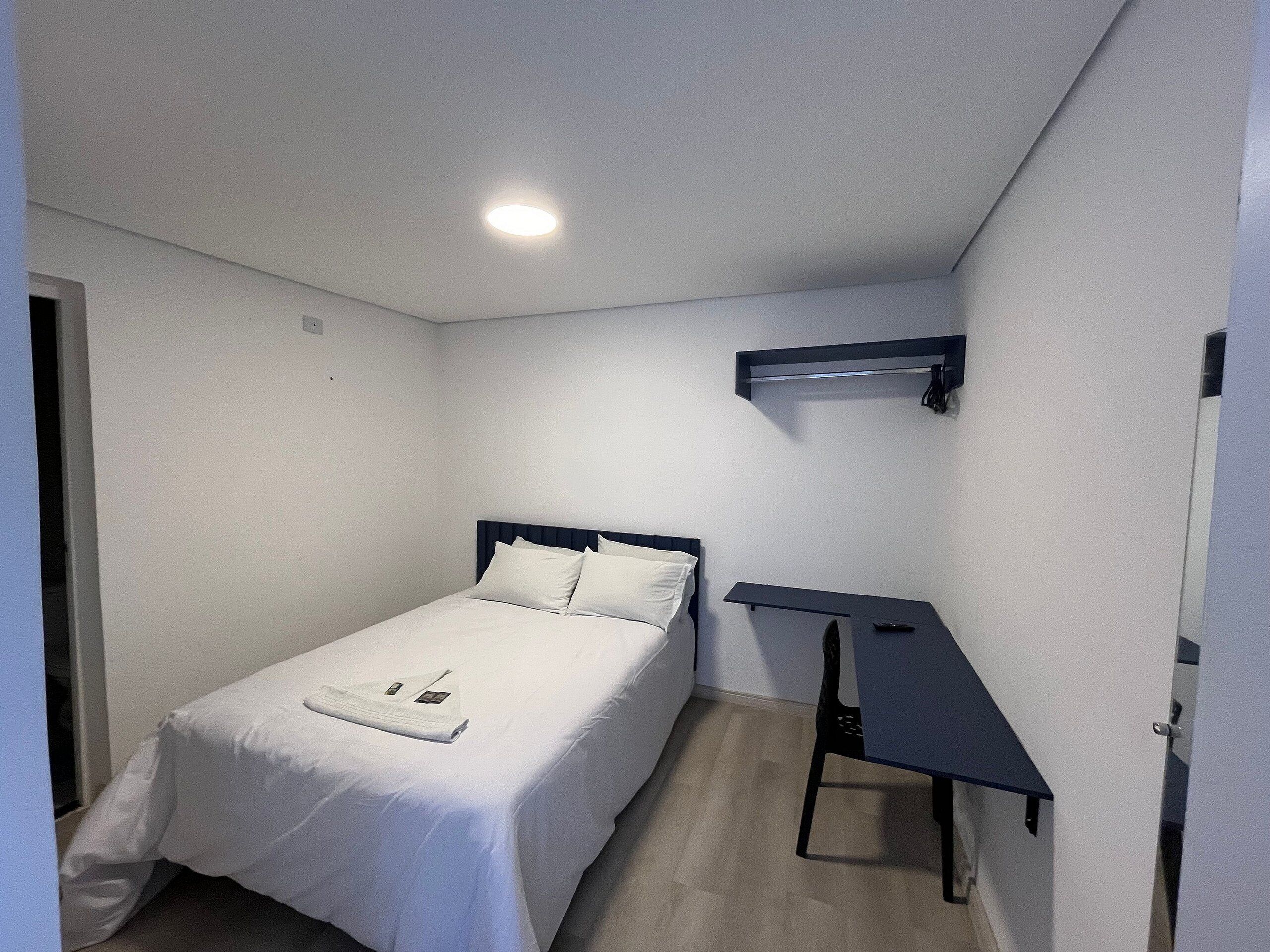 Basic Double Room | Iron/ironing board, free WiFi