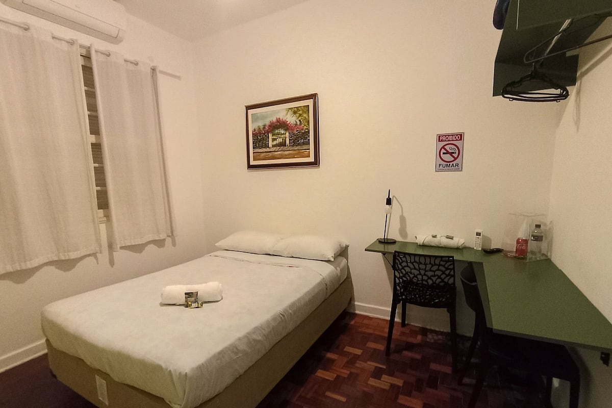 Basic Suite | Iron/ironing board, free WiFi