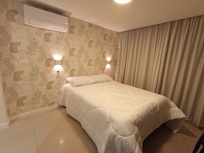 Basic Suite | Iron/ironing board, free WiFi