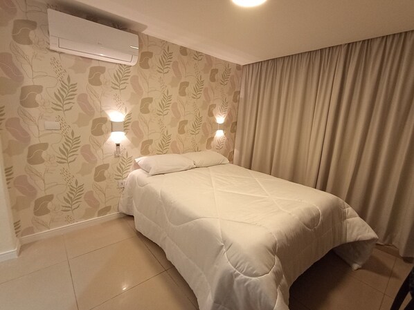 Basic Suite | Iron/ironing board, free WiFi