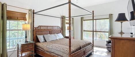 3 Schlafzimmer, Schreibtisch, Bügeleisen/Bügelbrett, WLAN