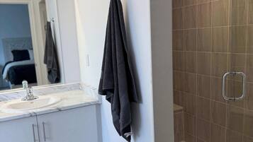 Shower, towels