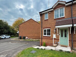 Exterior - Cosy house for rent in a quiet area (Coventry)