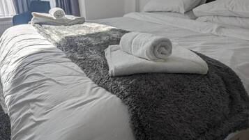 1 bedroom, iron/ironing board, WiFi, bed sheets