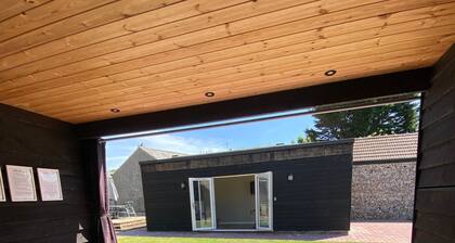 Church Road Retreats - Dunes Cottage