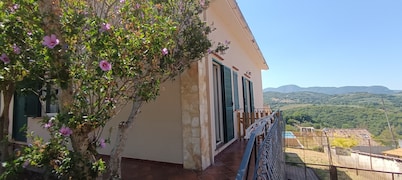 Marvelous 2-bedroom bed & breakfast in Poggio Moiano