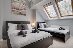 4 soverom, strykejern/-brett, wi-fi og sengetøy