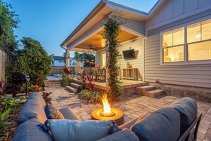 Terrace/patio - Brand New La Flamingo Beach House-A Tropical Retreat (St. Augustine)