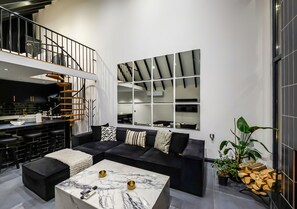 Huvila | Kannettavalle tietokoneelle sopiva työtila, ilmainen Wi-Fi