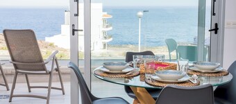 Home2Book Coastal Calm Las Eras, Patio & Rooftop