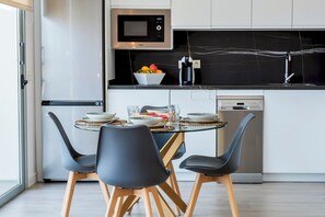 Microwave, stovetop, dishwasher, coffee/tea maker - Home2Book Coastal Calm Las Eras, Patio & Rooftop (Arico)