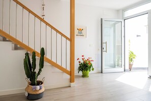 Interior - Home2Book Coastal Calm Las Eras, Patio & Rooftop (Arico)