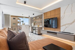 Apartment (2 Bedrooms) | Interior - Lagoon Beach Luxe 116a (Cape Town)