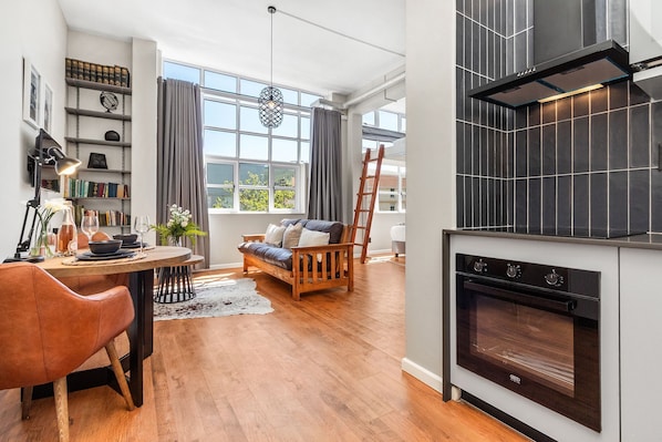 Interior - Gardens Loft Studio (Cape Town)