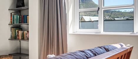 Apartment (0 Bedroom) | Interior