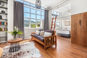 Front of property - Gardens Loft Studio (Cape Town)