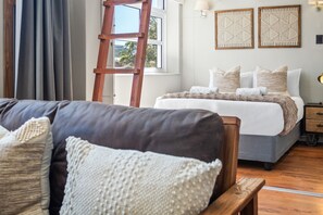 Interior - Gardens Loft Studio (Cape Town)